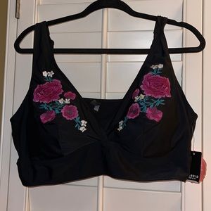 Torrid- Black floral embroidered bikini top- Size 3